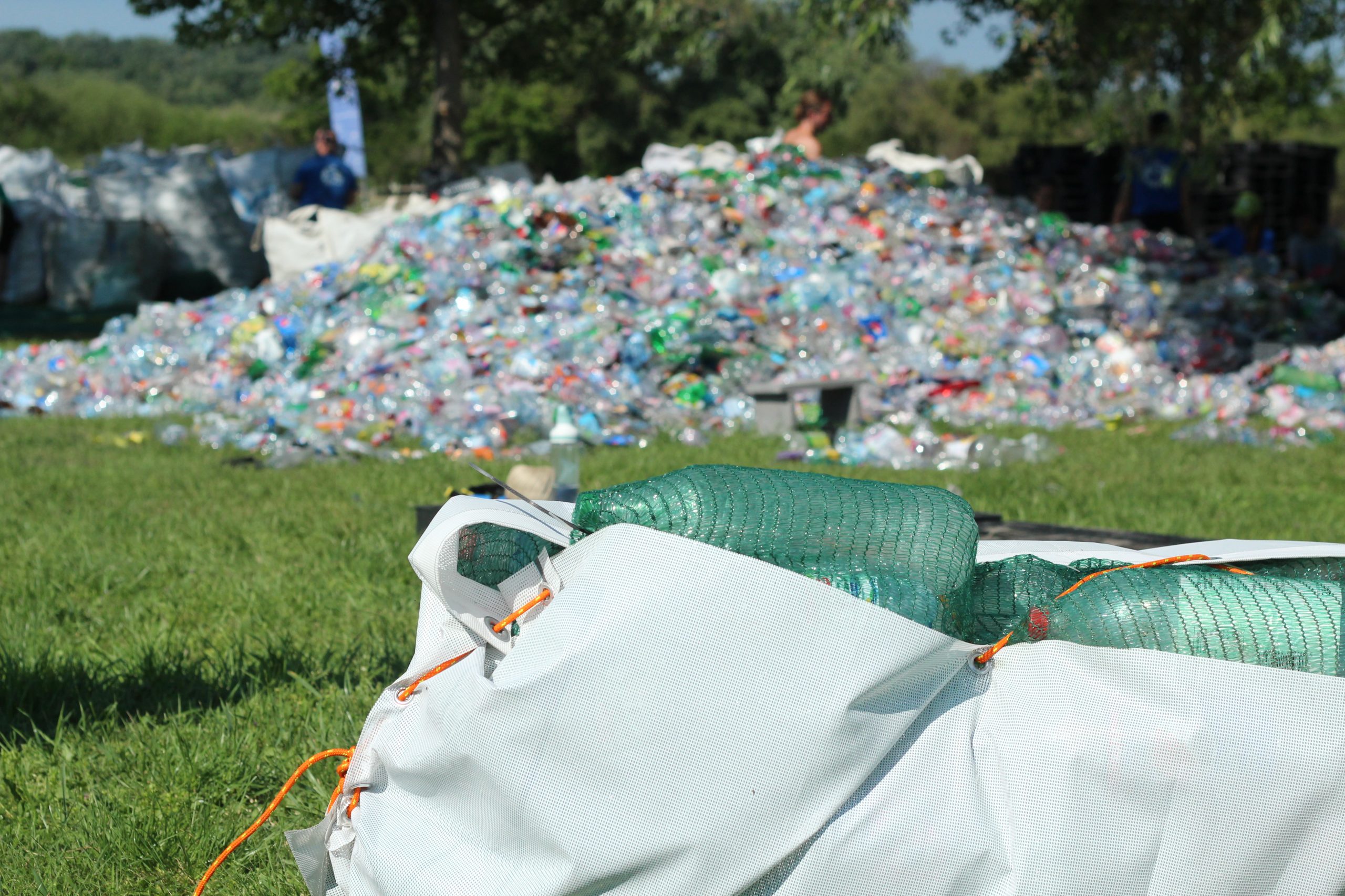 THE TID(Y)UP PROJECT: 3 DAYS ON WATER, 11 TEAMS AND MORE THAN 5 TONS OF WASTE